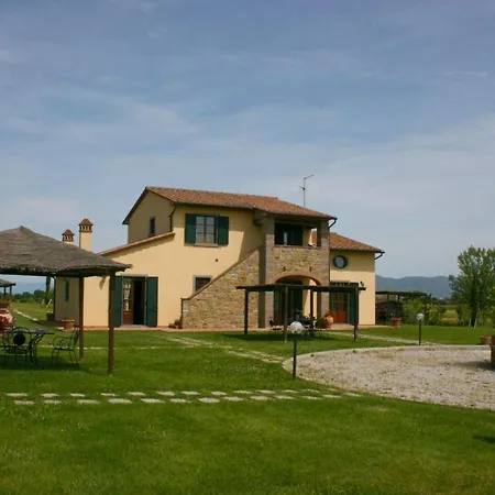 Fratticciola Sleeps 6 Pool Air Con Wifi *